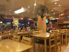 -J Daeng Seafood