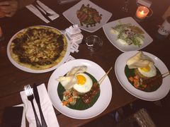 -DiAtas by Art Cafe Bumbu Bali