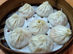 -莱莱小笼·乔艾