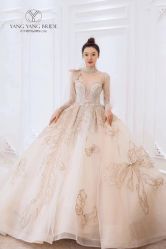 -洋洋婚纱品牌集合店