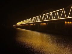 -人民防洪胜利纪念塔