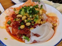 -野山舂·贵州现舂酸汤火锅(鸿通城店)