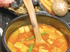 -山川小町·极番烧肉(新地假日广场店)