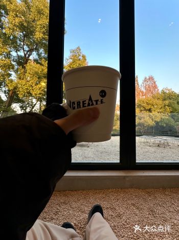 上海周末️露营咖啡店偶遇超萌哈基米～