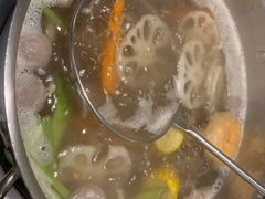 -左庭右院鲜牛肉火锅(金山万达店)