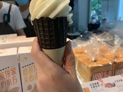 -喜茶(上海打浦桥日月光gelato lab+店)