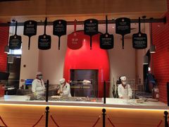 -城市大道红炉披萨烘焙坊