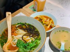 -百春原湖南牛肉粉(百联世纪店)