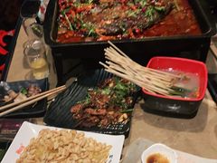 -何师烧烤Pro ·江湖川菜·小龙虾·精酿(太古里旗舰店)