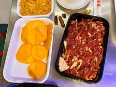 -齐市马佳地摊烤肉