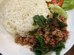 -Dang restaurant (patong phuket)