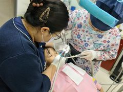 -瑞尔齿科(颐堤港诊所)