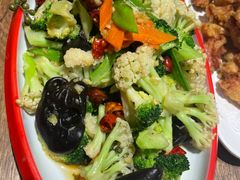 -叶派龙虾•招牌香辣蟹·海鲜(中海国际店)