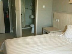 -锦江之星(西安大雁塔小寨地铁站店)