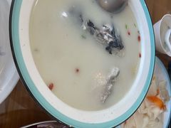 -美顺香食府鱼头老店(雪野湖店)