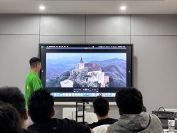 -浙江1+1主持人工作室
