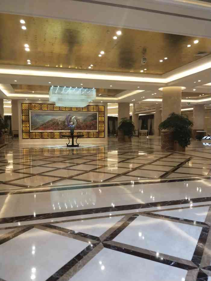 蓝海国际饭店(北城新区店)-"单位接待经常在这里,服务不错,价格不低.