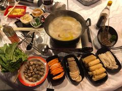 -鲜入围煮花胶鸡海鲜火锅