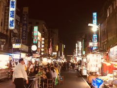 -六合夜市
