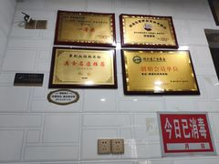 -覃肥叔桂林米粉(粮道街店)