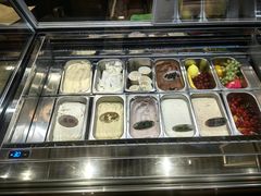 -金马门国际美食百汇(珞喻路店)