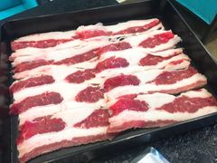 烤雪花原味牛五花-烤路里·韩国品质自助烤肉(石路天虹4号店)