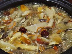 -菌之家·专业纯野生菌火锅·特色炒菌