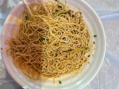 -肥肥虾庄·金牌油焖大虾(首义路店)