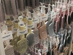 -名创优品(光耀东方购物中心店)