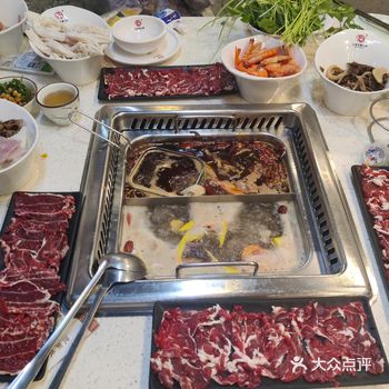 因为粒粒分明肉香浓郁啊「牛肆鲜牛肉自助火锅(天百店)」