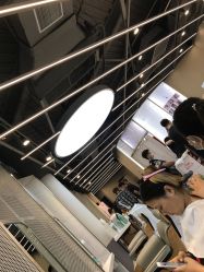 -PE SALON 
