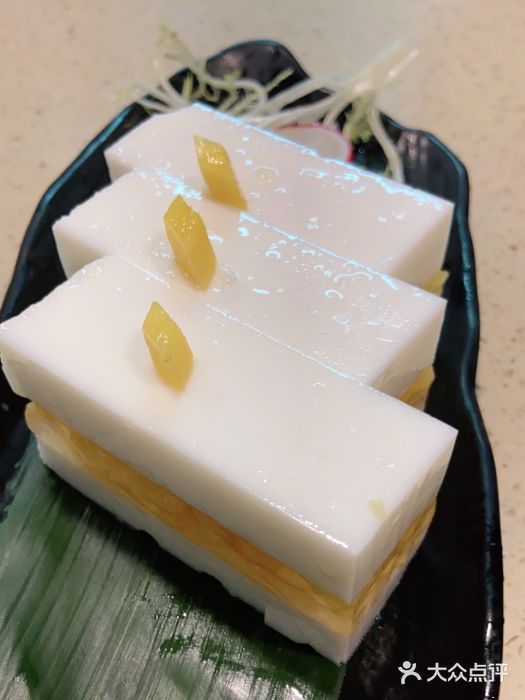 点都德(德江楼店)香芒夹心椰汁糕图片