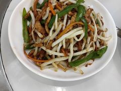 -丹水桥地锅鱼·翘嘴鲌·地方特色全鱼宴(丹江口大坝店)