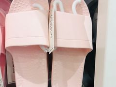 -名创优品(江南新地店)