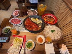 -袁山山重庆火锅(丈八北路店)