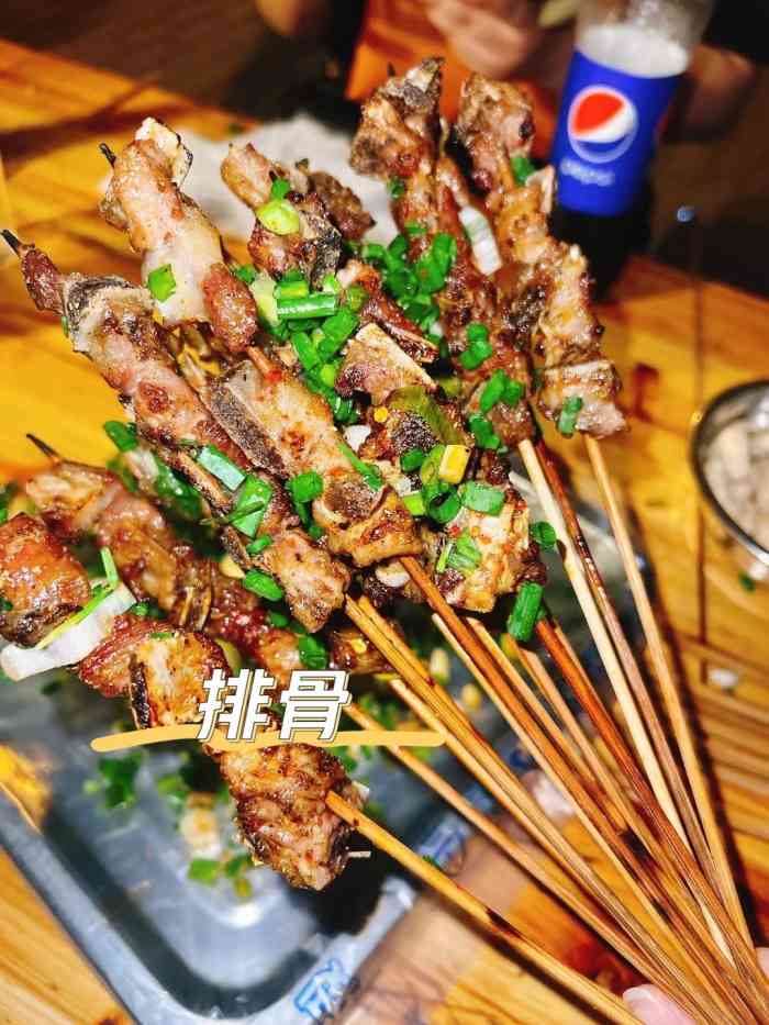 老胡烧烤-"我们这代自贡人可能最后对于这里的回忆,可.