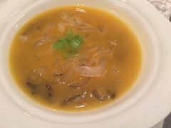 -上海玫瑰园度假酒店
