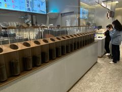 自助取餐区-喜茶(上海奉贤宝龙店)