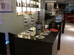 -亮马河饭店翠雅咖啡厅