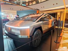 -TESLA 特斯拉(上海太古汇体验店)