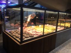 面包甜点陈列柜-LELECHA乐乐茶(上海五角场万达广场店)