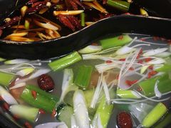 -灌县老妈砂锅串串香(万科红生活广场店)