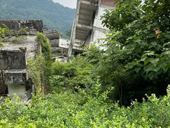 -四川汶川特大地震漩口中学遗址