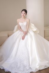 -拉瑞娜LaReine婚纱礼服高级定制