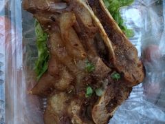 招牌烤猪蹄-美人万三·蚝大人生蚝小馆(昌里路店)