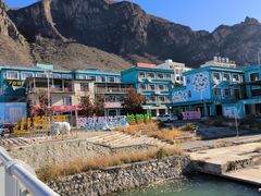 -百里峡七彩艺术小镇