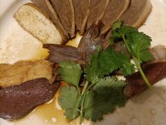 -潮界(LU·ONE凯德晶萃广场店)