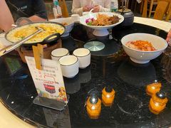 -帅巴人舅母子腊蹄民俗村