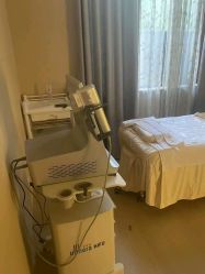 -百秀名媛纹绣美学护肤中心