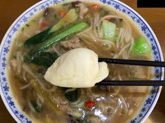 -邱芳粉店(迎宾大道旗舰店)